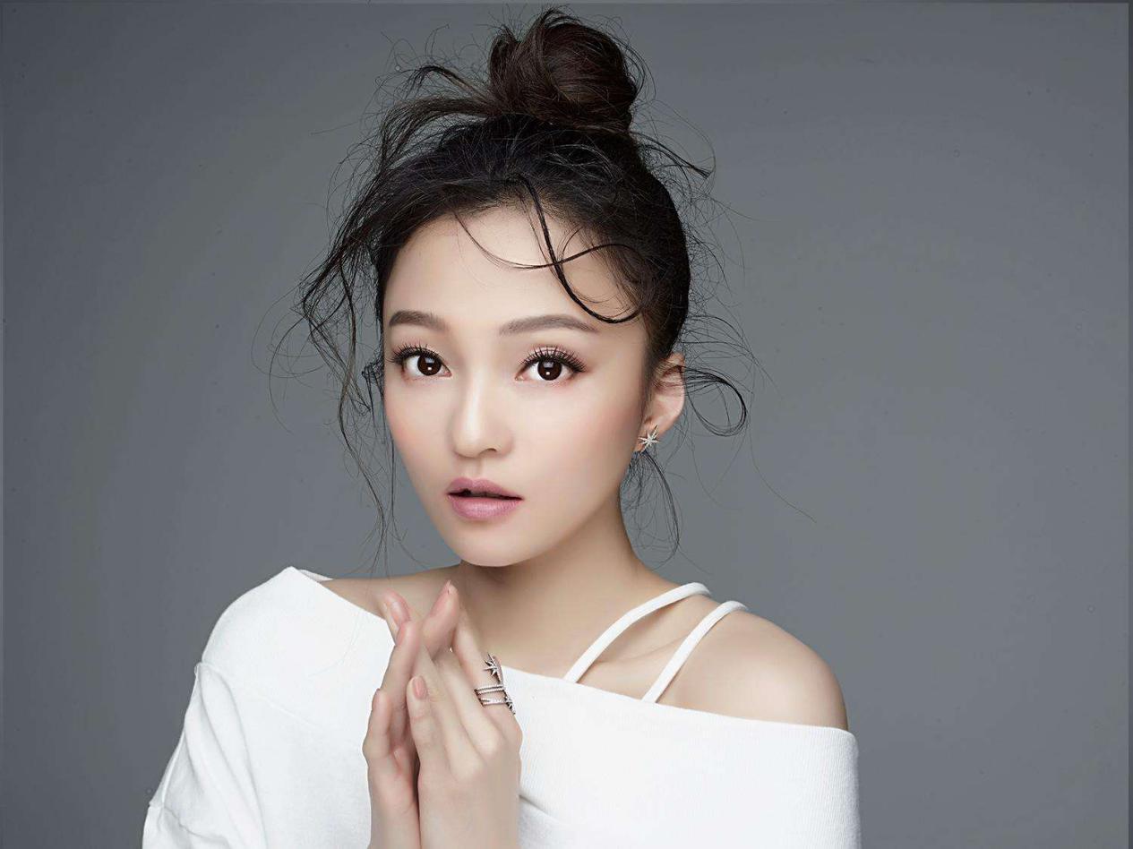 张韶涵越活越年轻(不管身材还是皮肤依旧是美如1